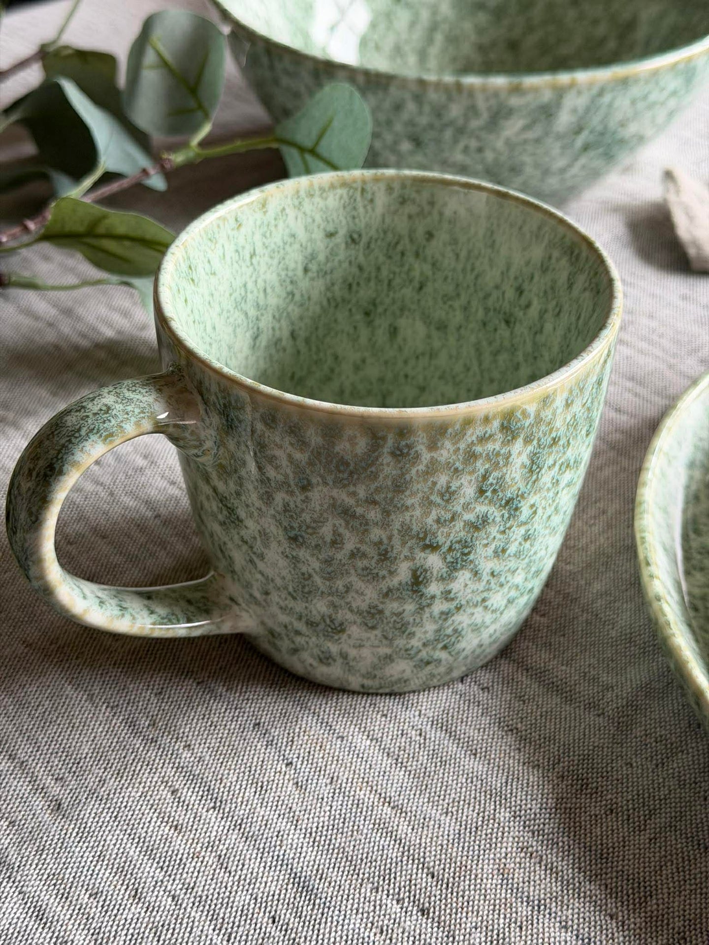 Mugg i stengods – Nordic Moss