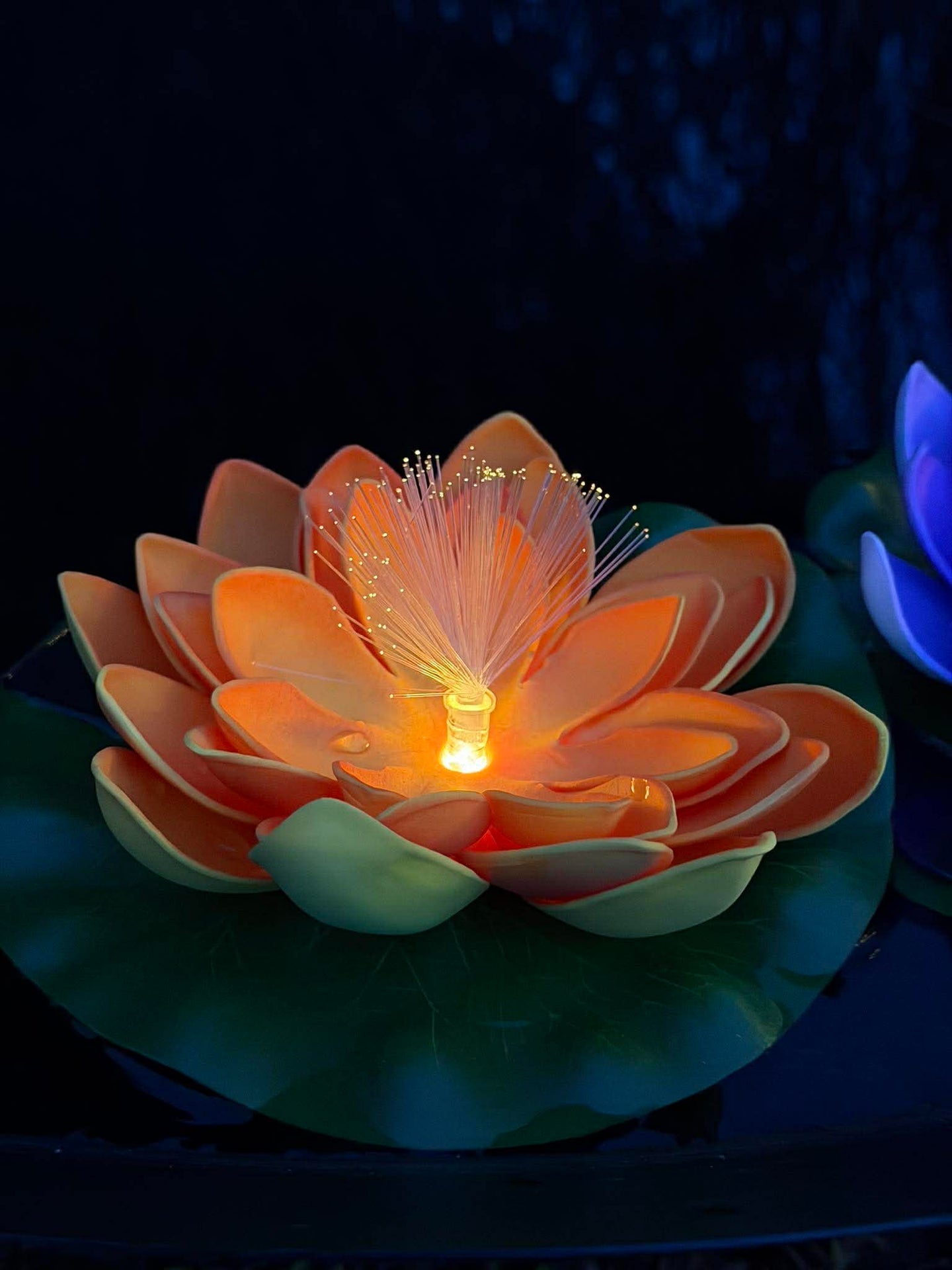 Lotus med solceller - Flera färger