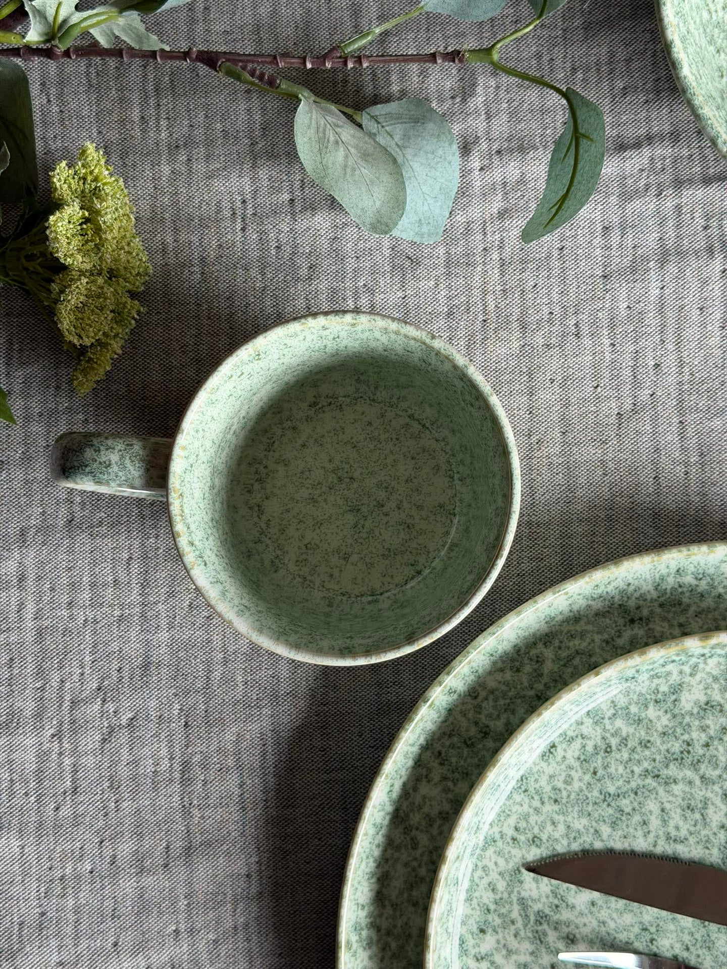 Mugg i stengods – Nordic Moss