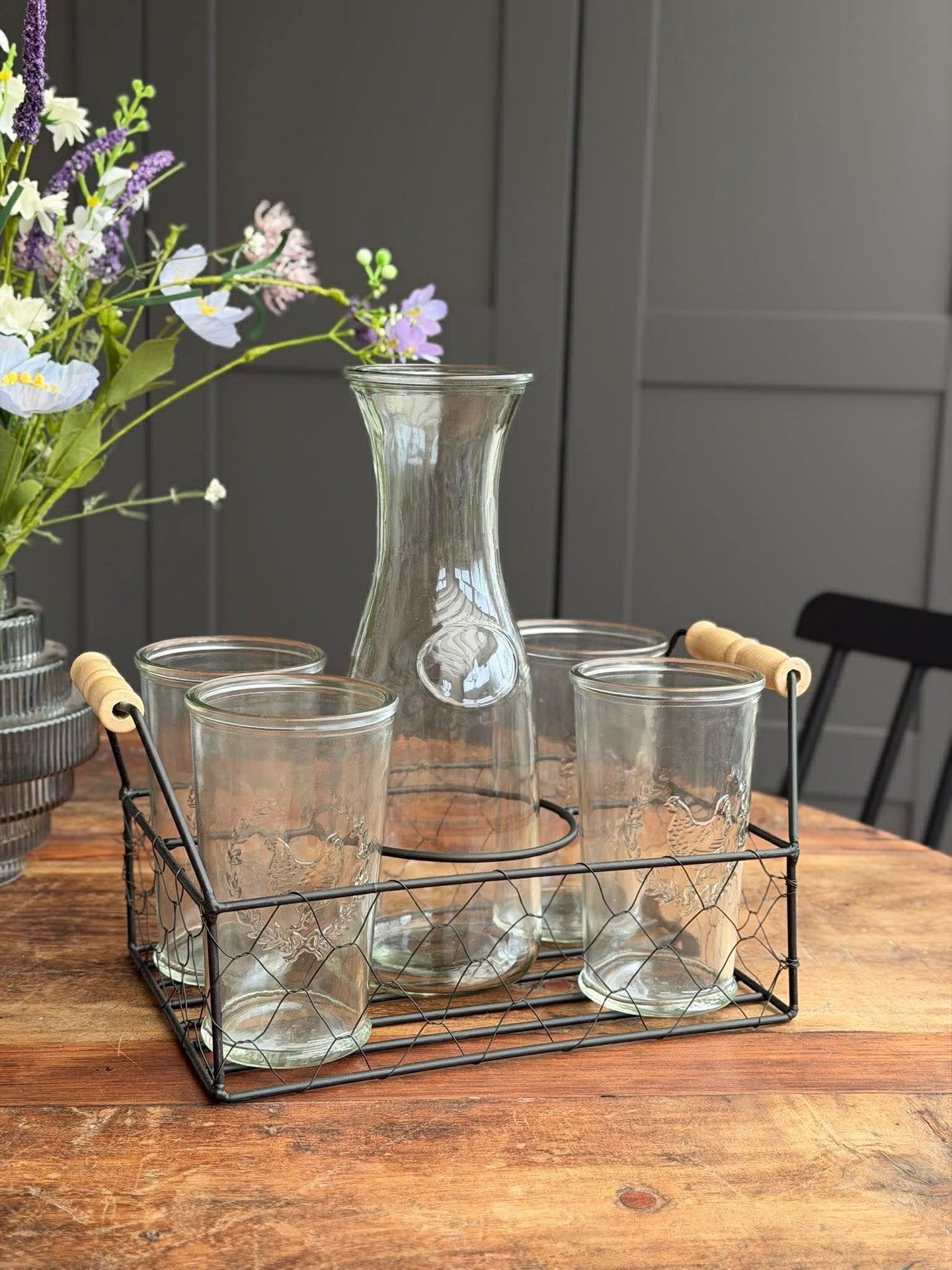 Set med bricka, 4 glas och karaff