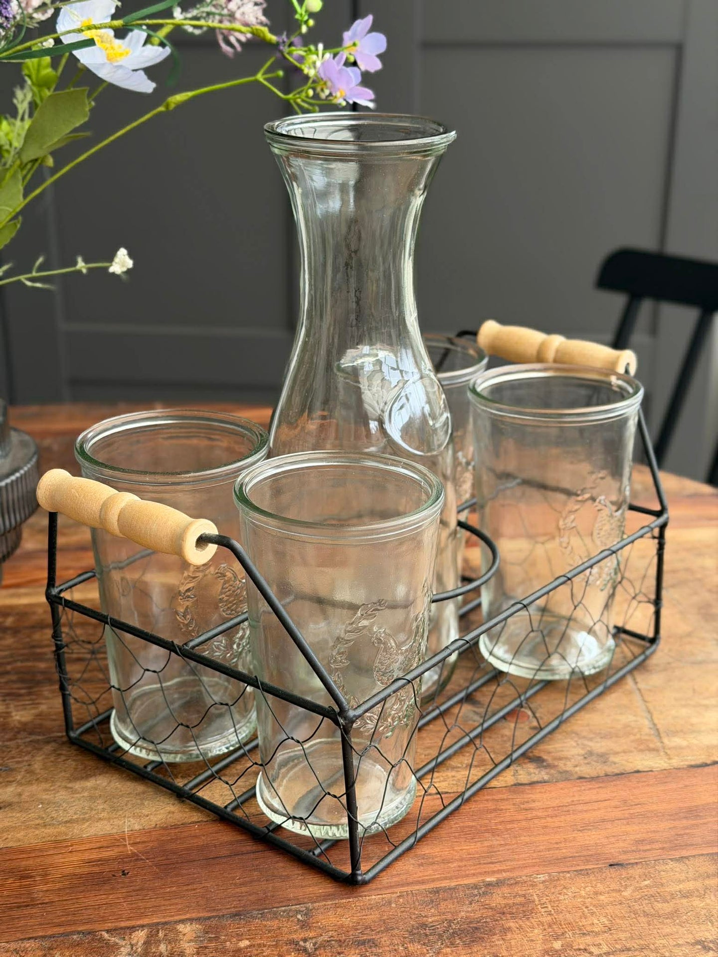 Set med bricka, 4 glas och karaff