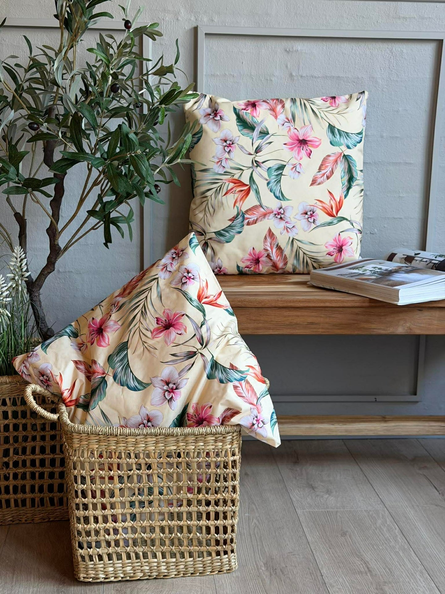 Kudde 45x45 cm - Bloom - Flera färger