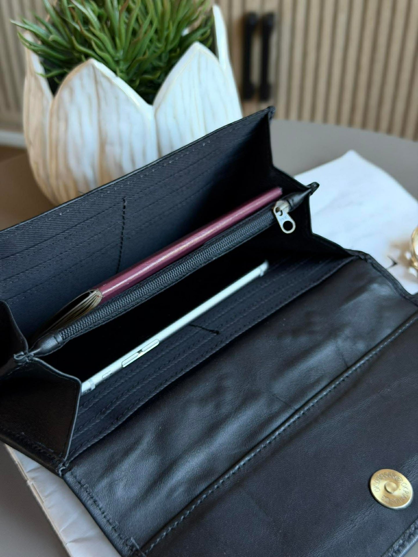 Clutch med nitar - LIMA large black