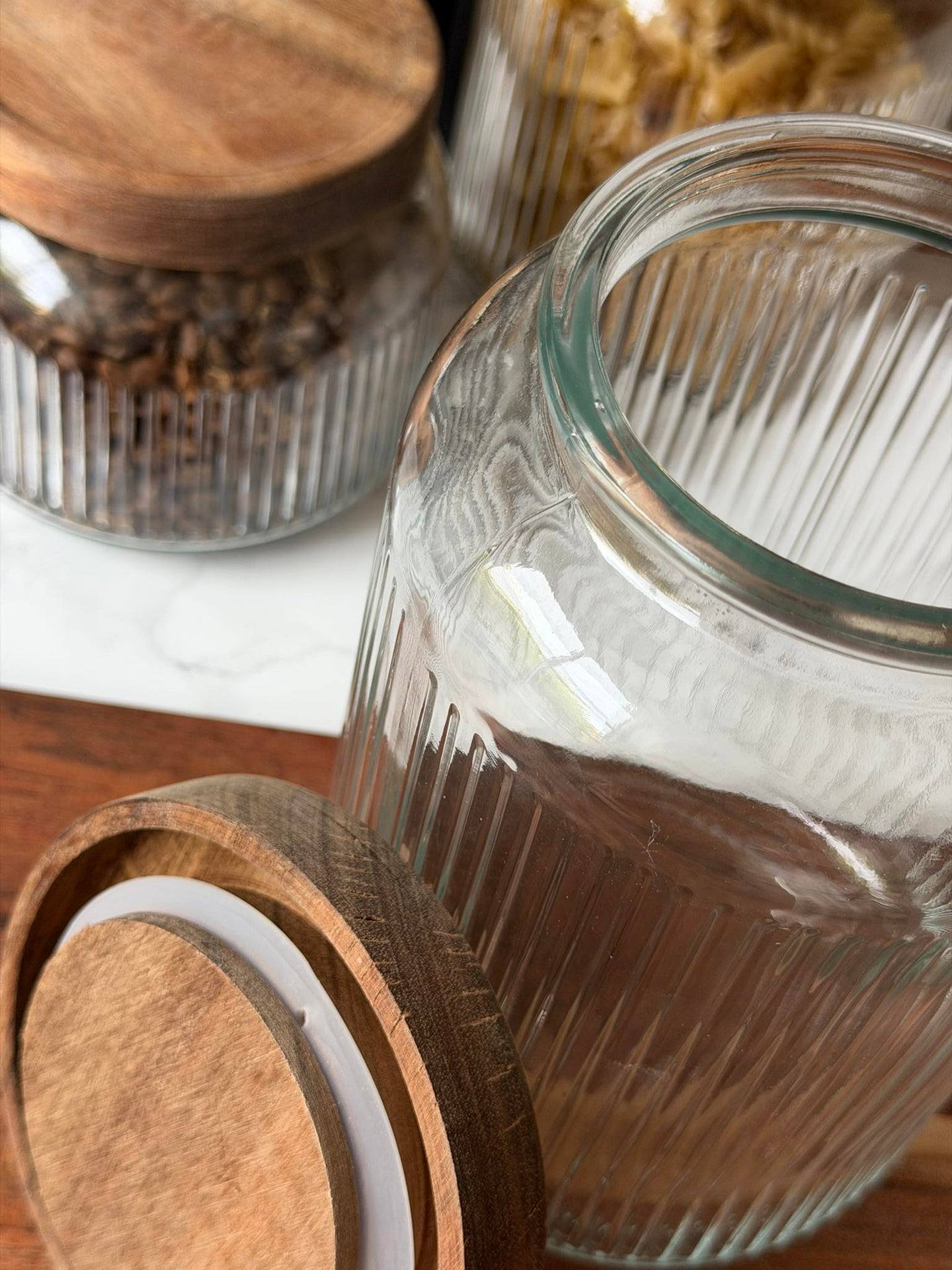 Förvaringsglas med akacielock - Flera storlekar