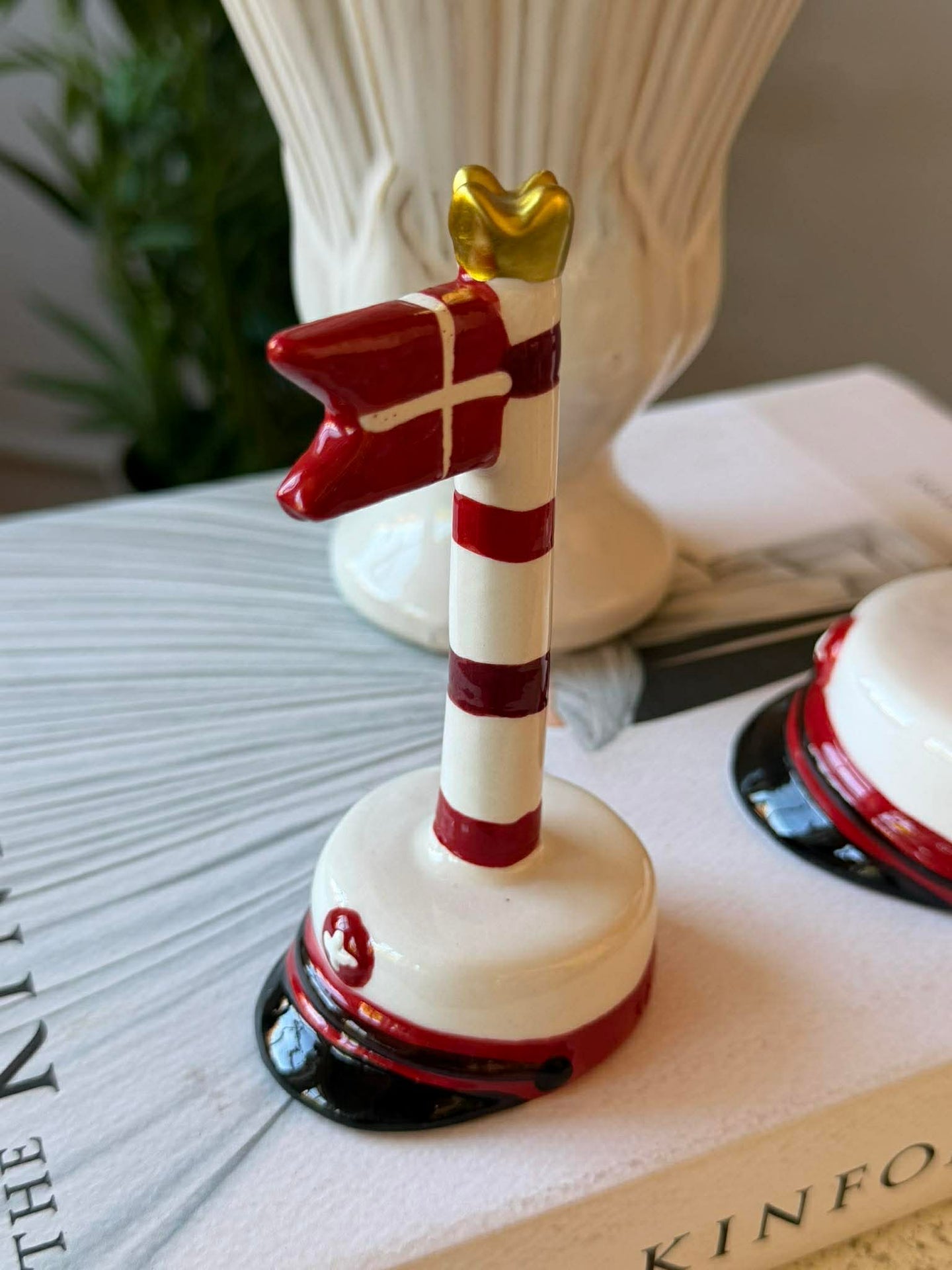 Studentflaggor med ränder 12 cm - Flera färger