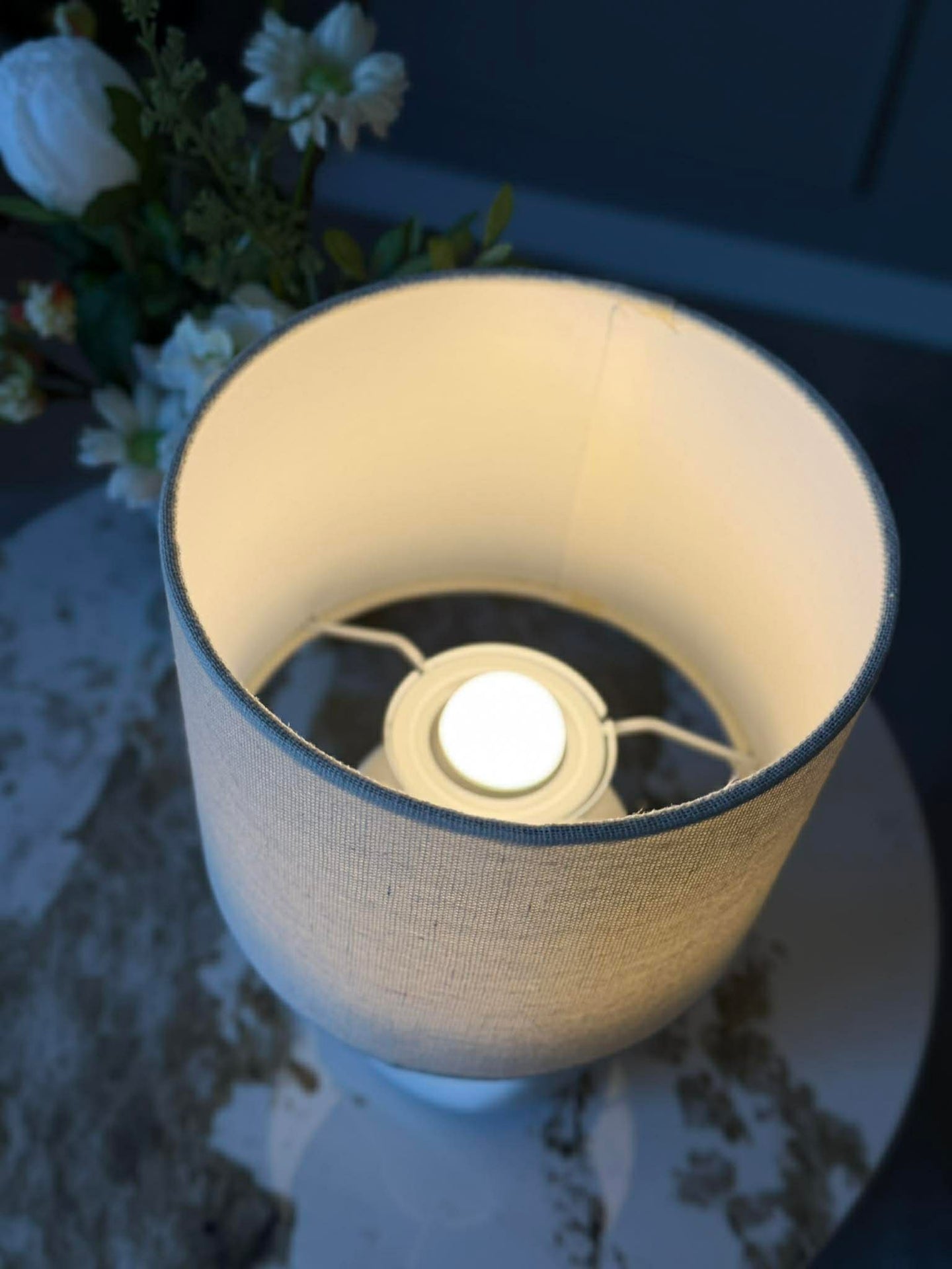 Uppladdningsbar bordslampa med touch
