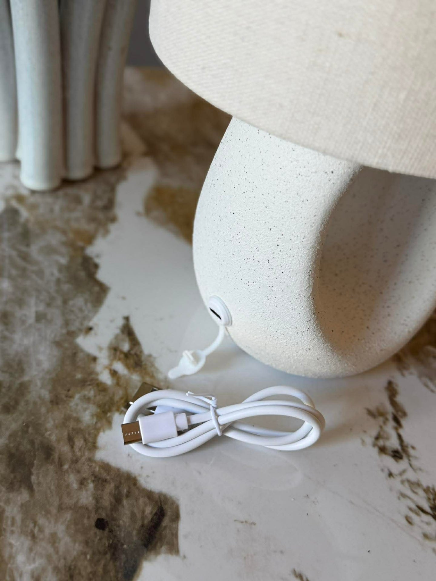 Uppladdningsbar bordslampa med touch