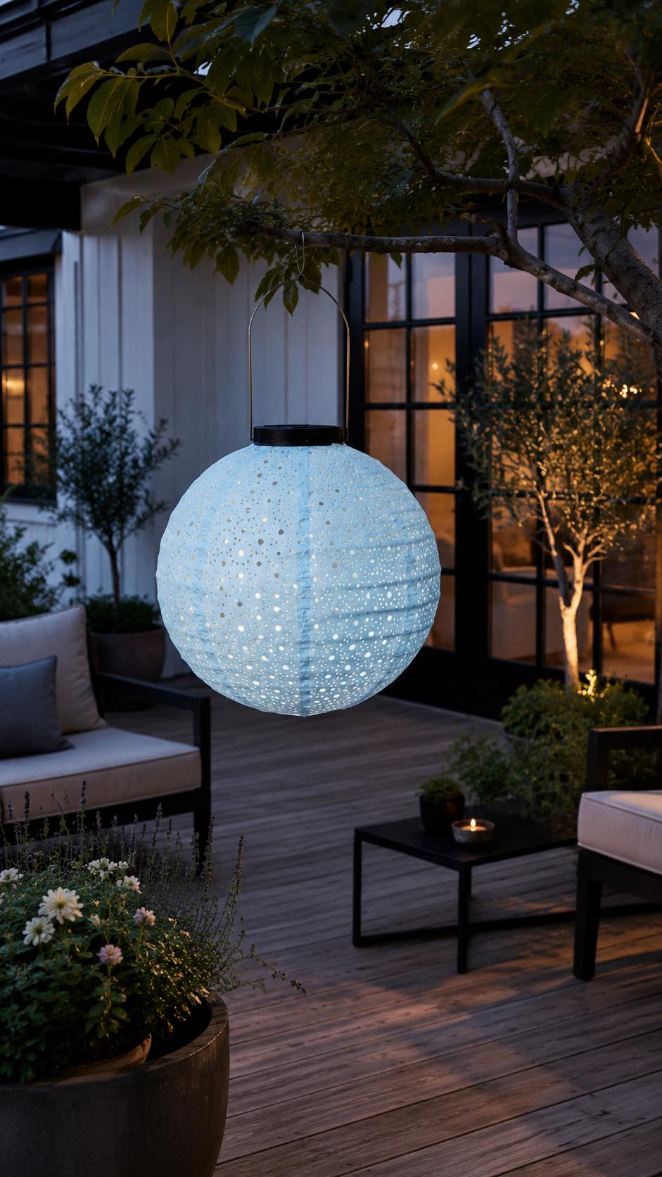 Lampa med solceller - Ljusblå
