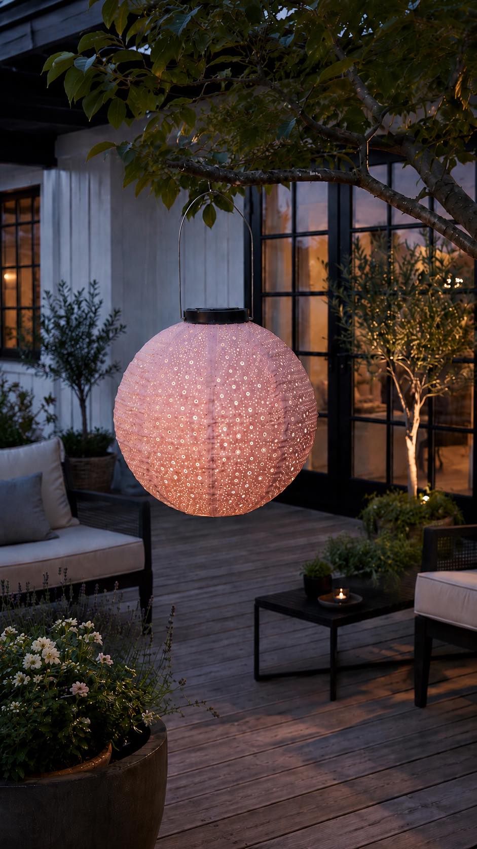 Lampa med solceller - Rosa