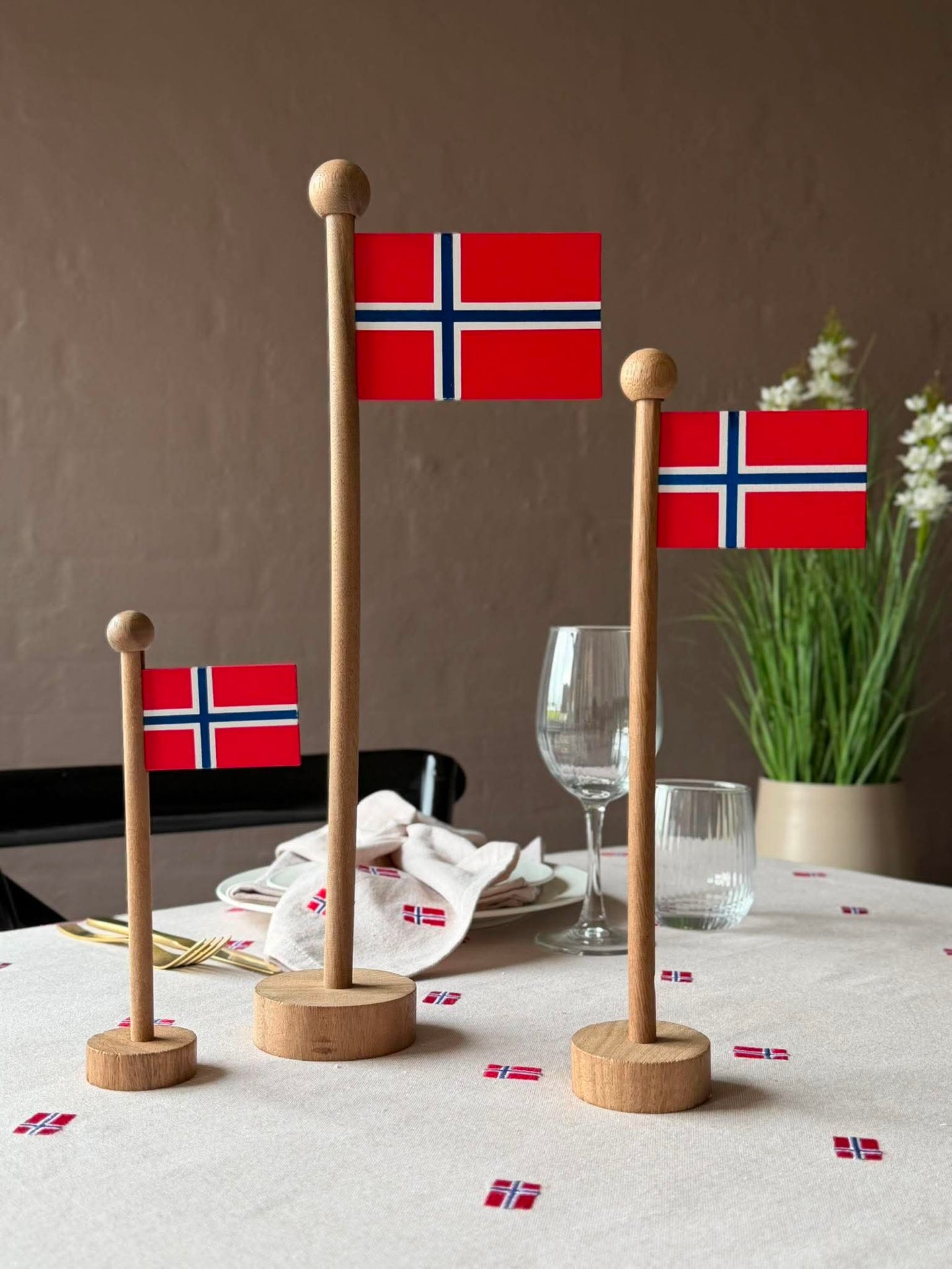 Norskt Flagg wood - Flera storlekar