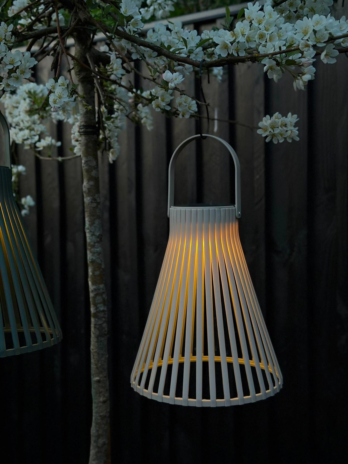 Lykta Emily solar 24 cm - Flera färger