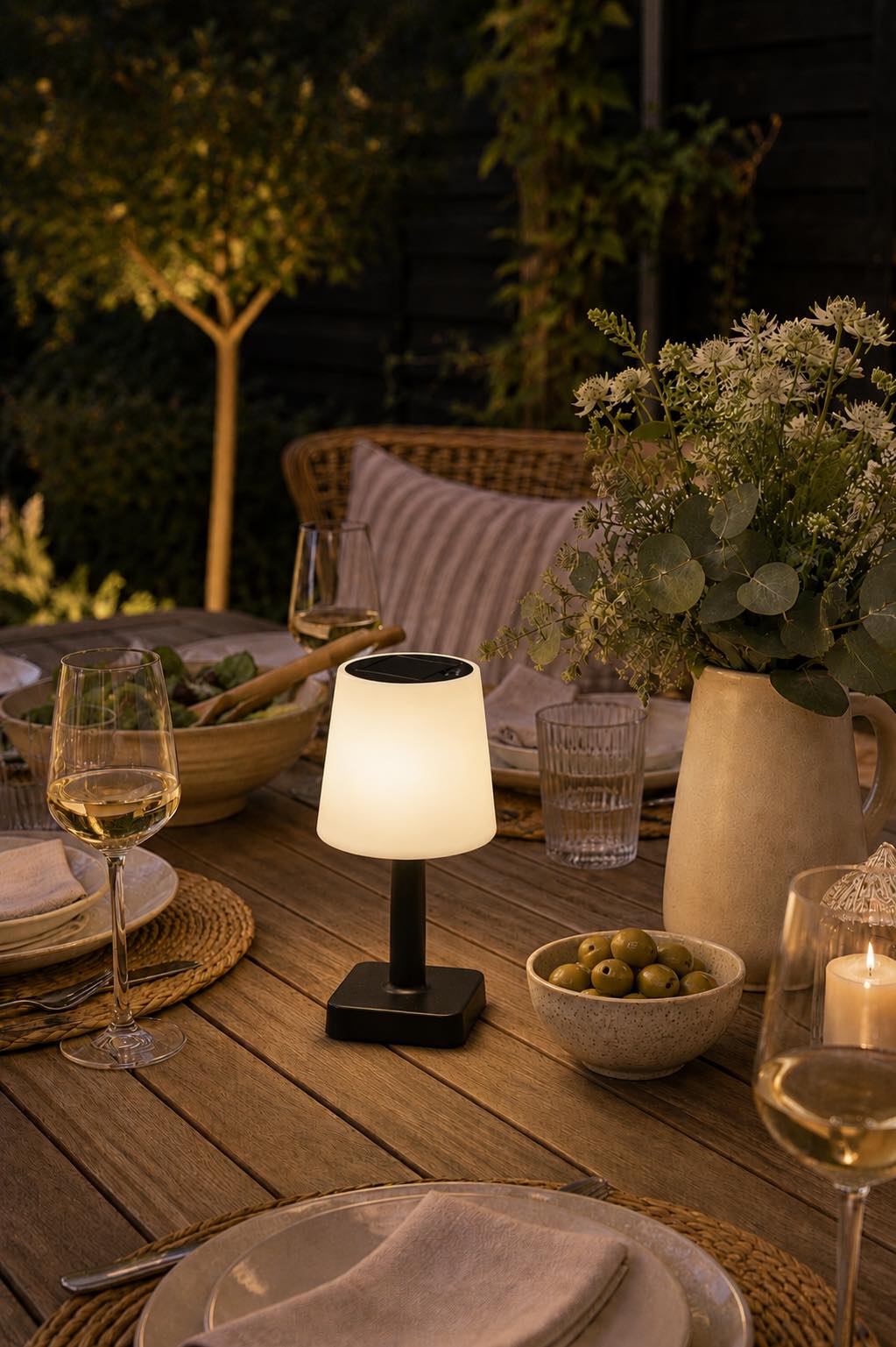 Bordslampa HALO Solar