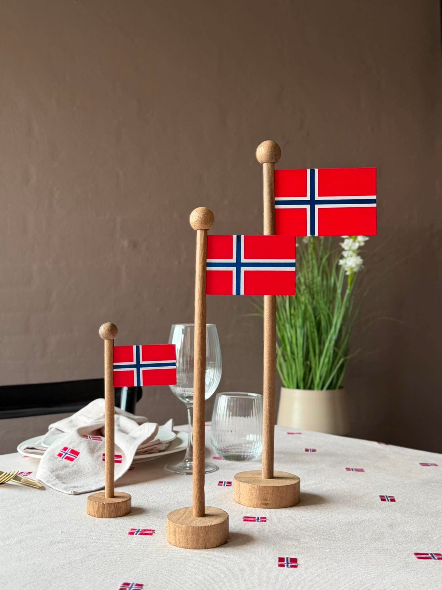 Norskt Flagg wood - Flera storlekar