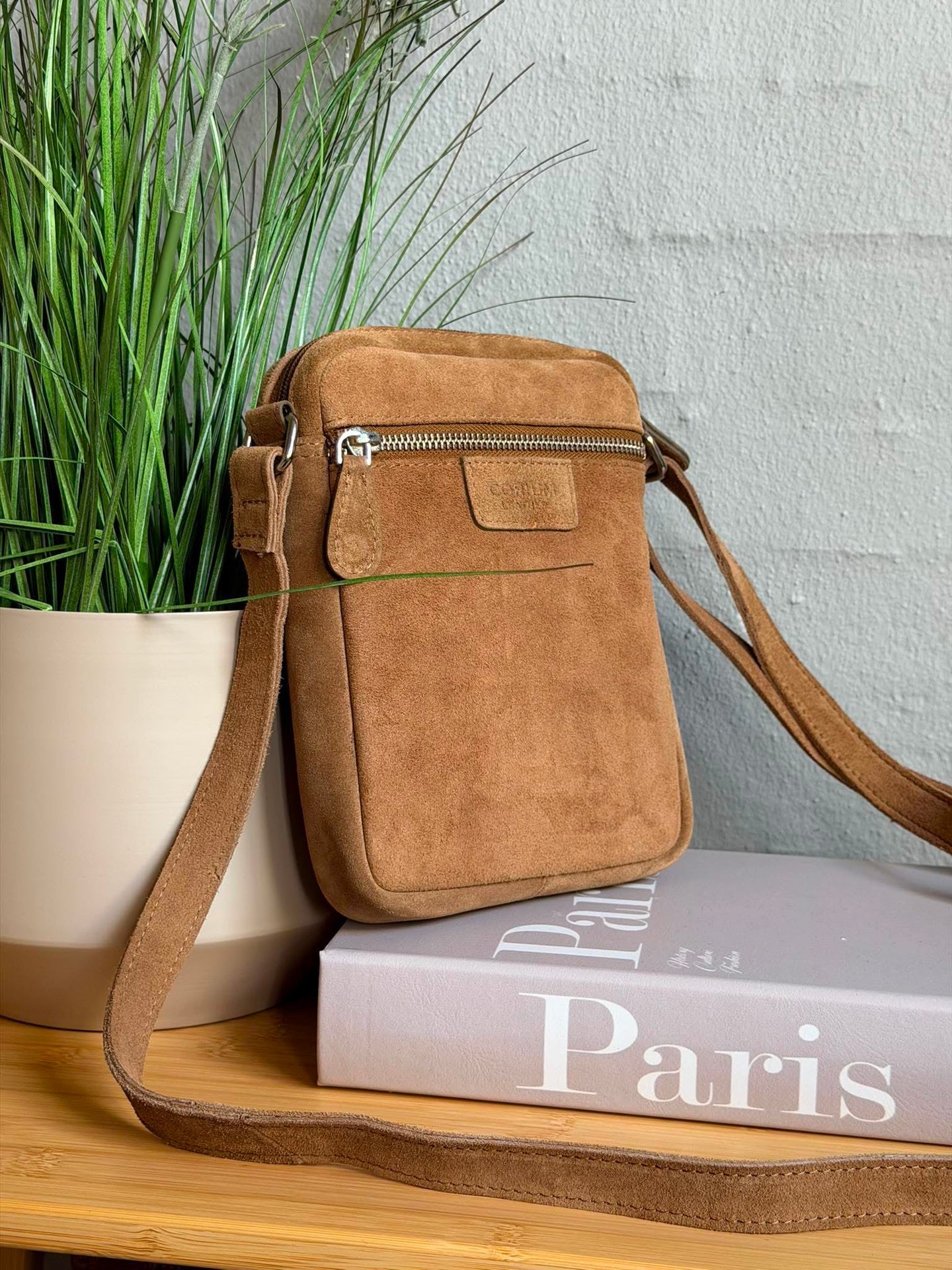 Mobilväska Daily – Suede beige