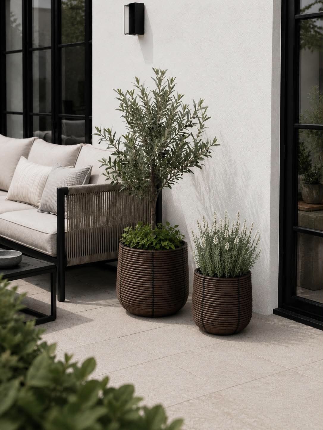 Plantekurve RATTAN – Set med 2 storlekar