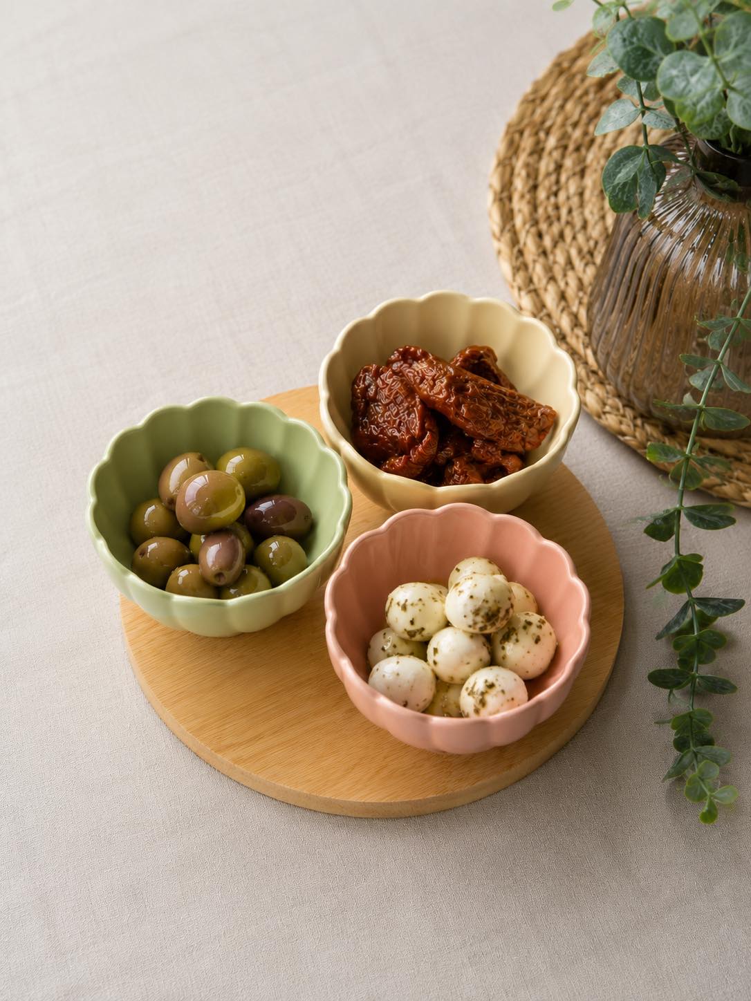 Tapas Twist - 3 skålar på runt fat