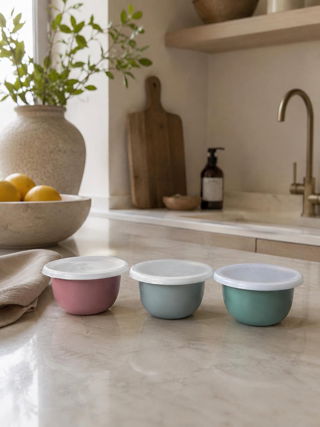 Skålar med lock PASTEL – Set med 3 skålar