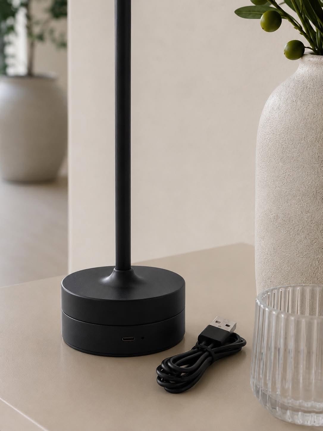 LED Bordlampa uppladdningsbar – Lux Black