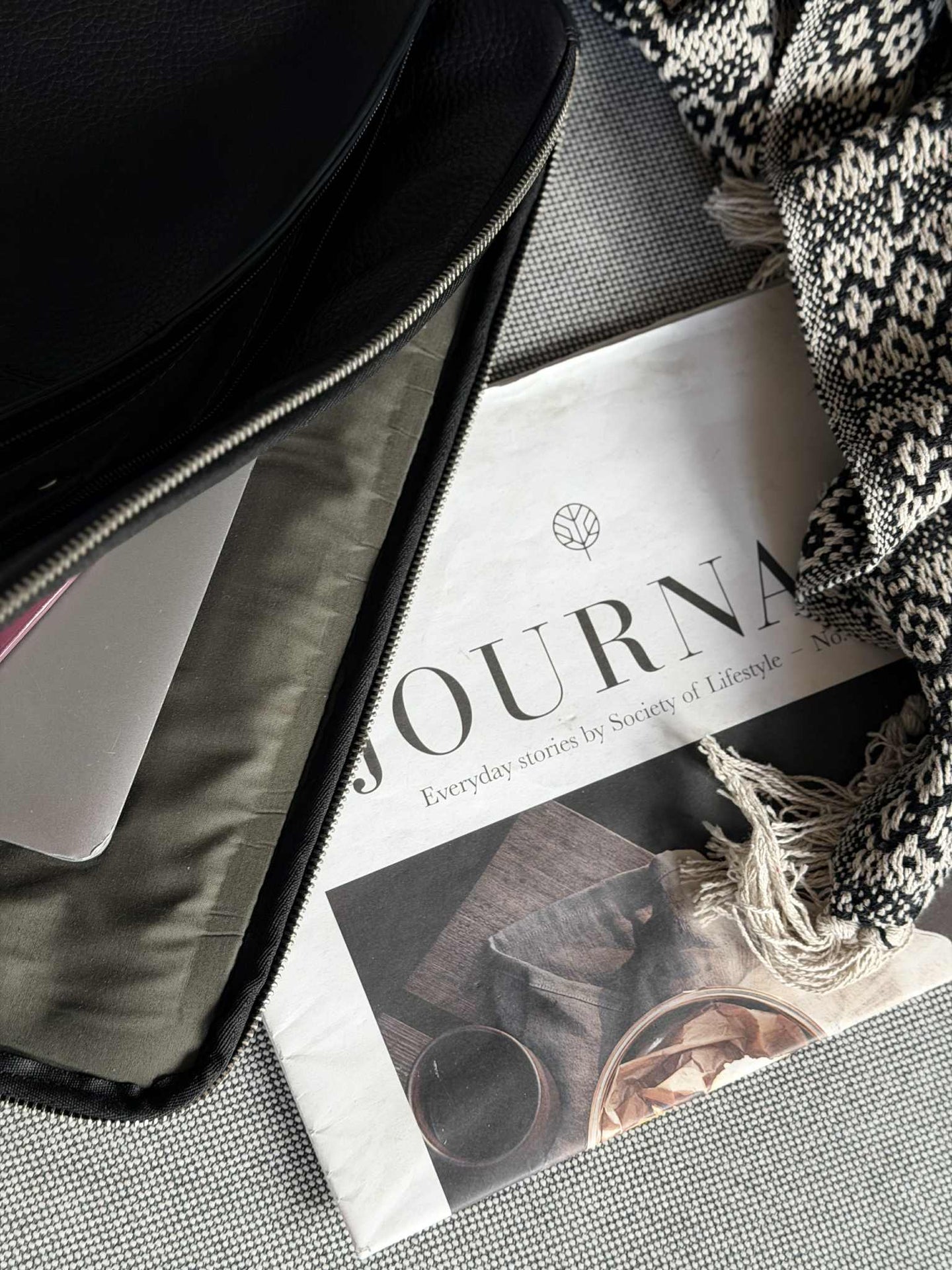 Datorfodral svart kalvskinn - LYX