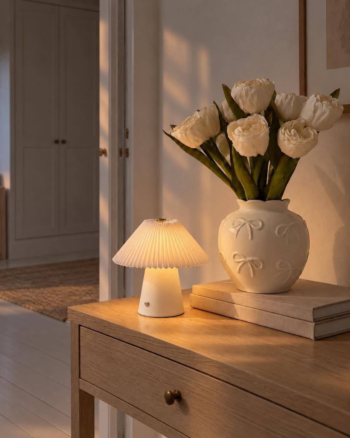 Bordslampa plisse uppladdningsbar - Vit