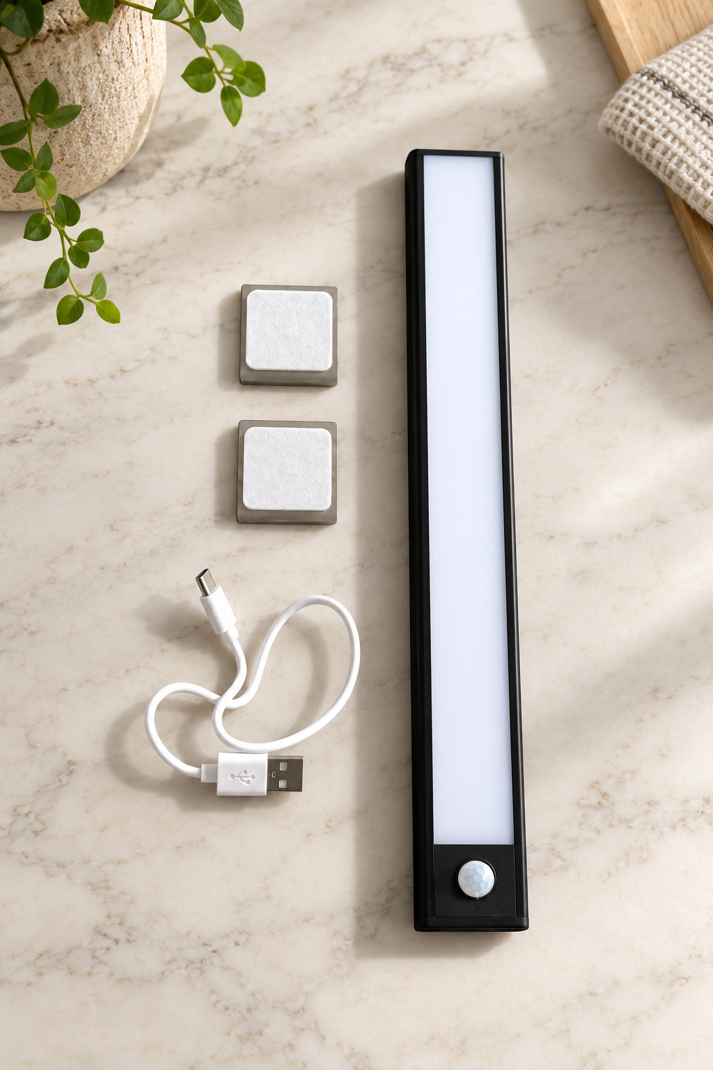 LED-skåplampa med sensor - Magnetupphängning