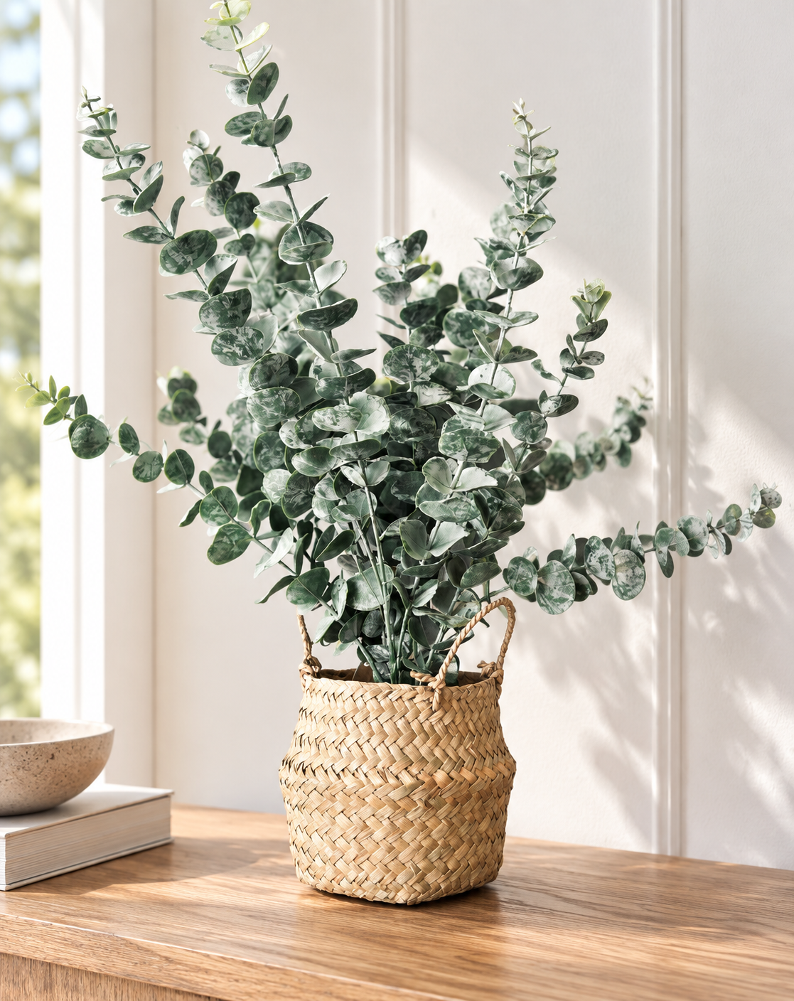 Eucalyptus med korg