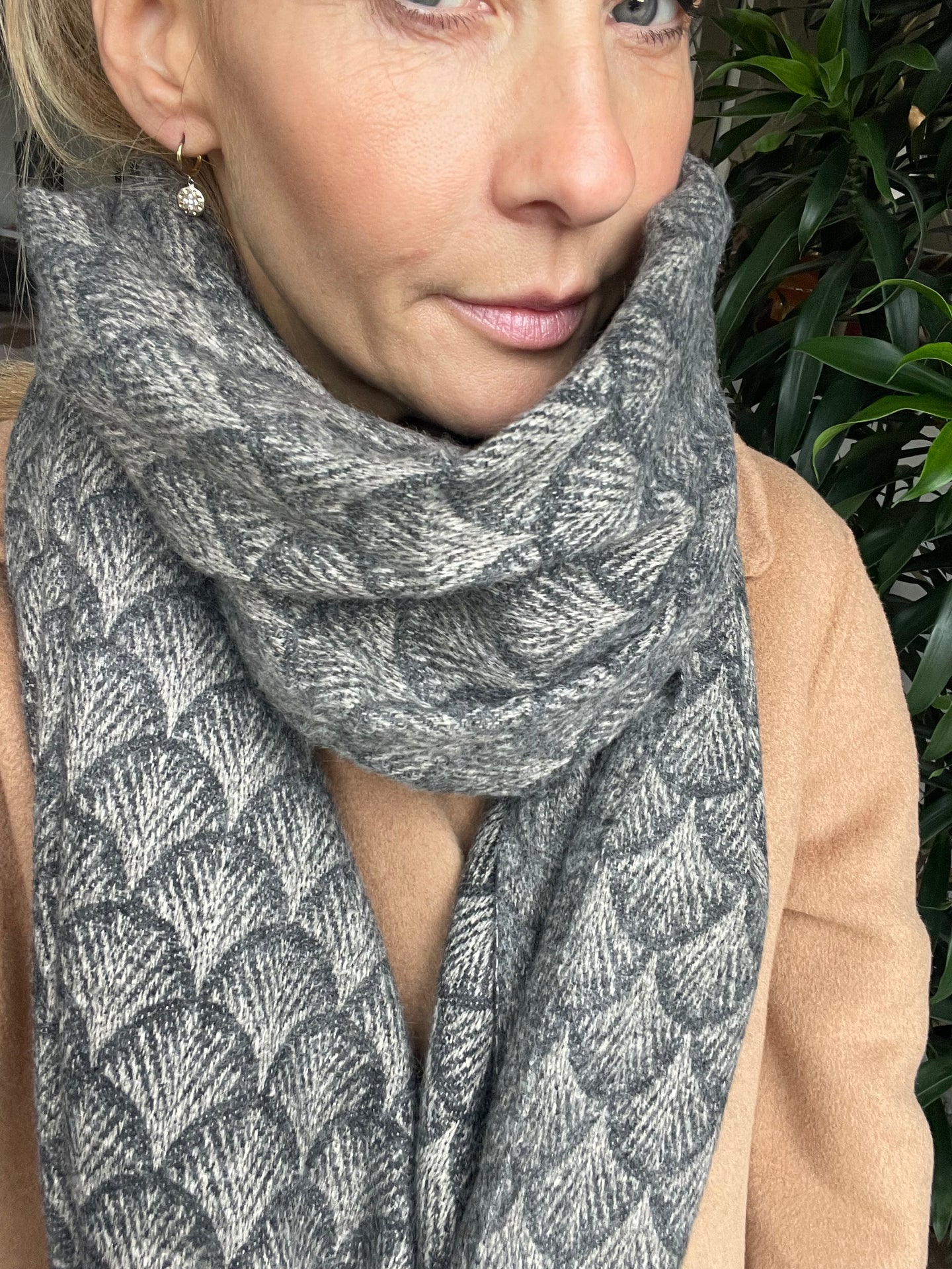 Halsduk Malene - Black