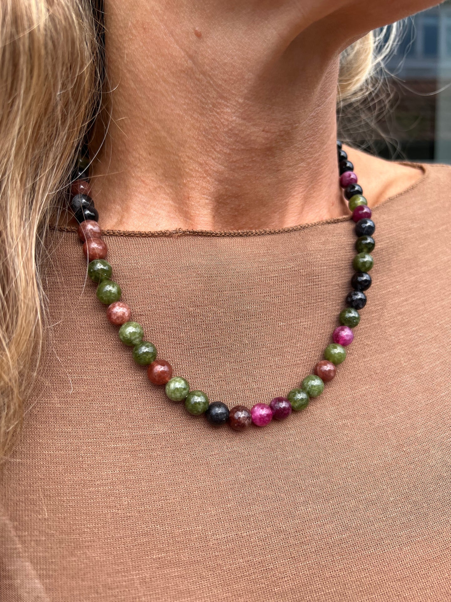 Halsband Mary Emerald/Berry Mix