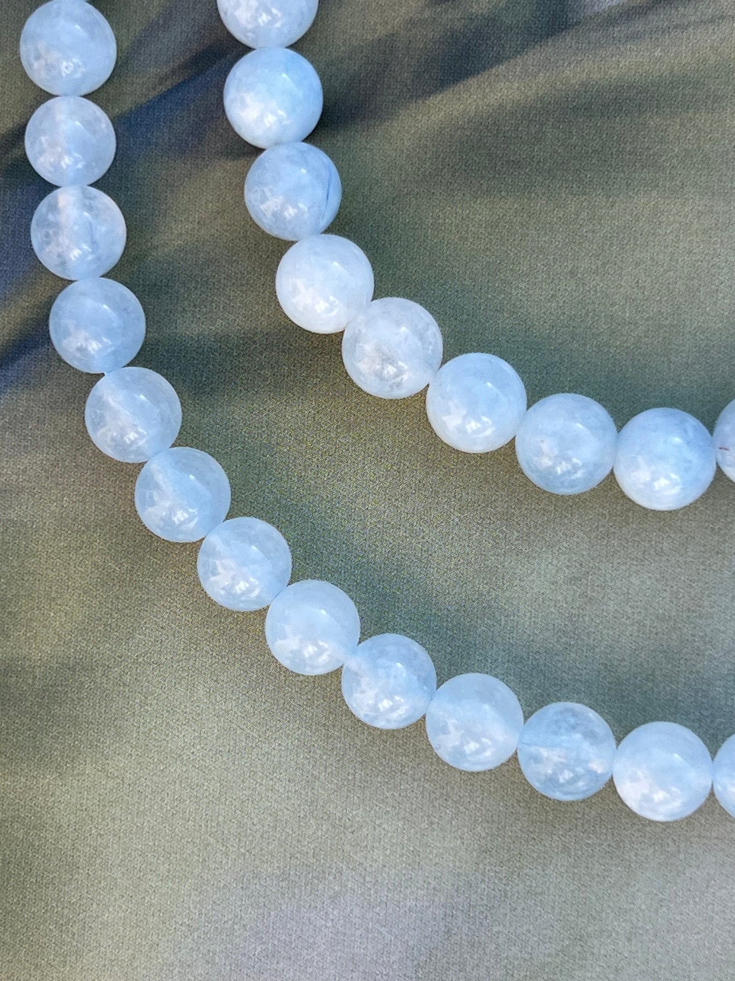 Halsband Mary Isblå