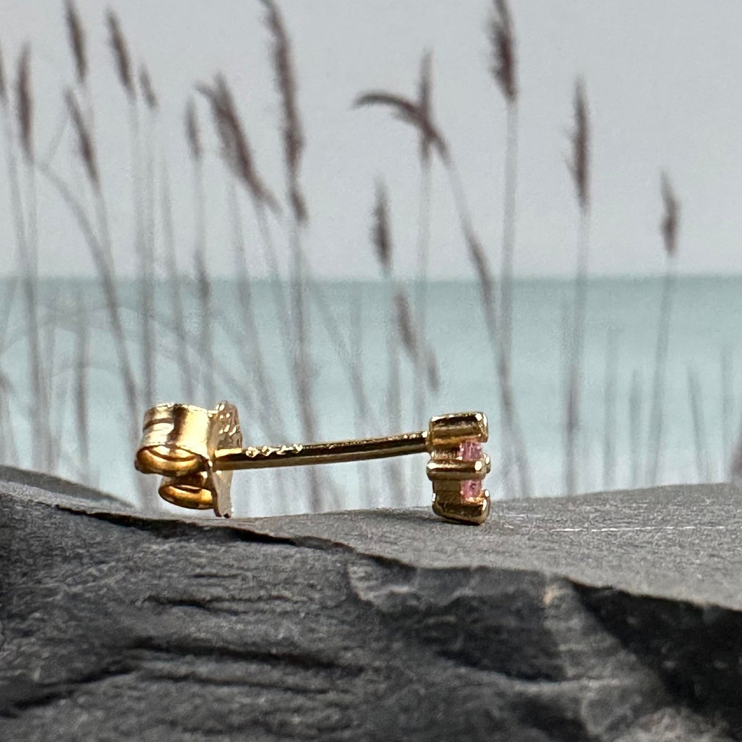 Örhänge Single GIA Pink 18K förgyllt – 1 st