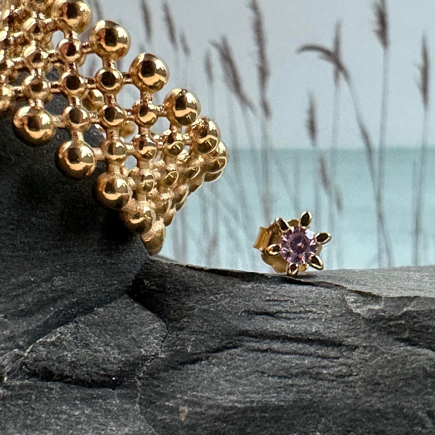 Örhänge Single GIA Pink 18K förgyllt – 1 st