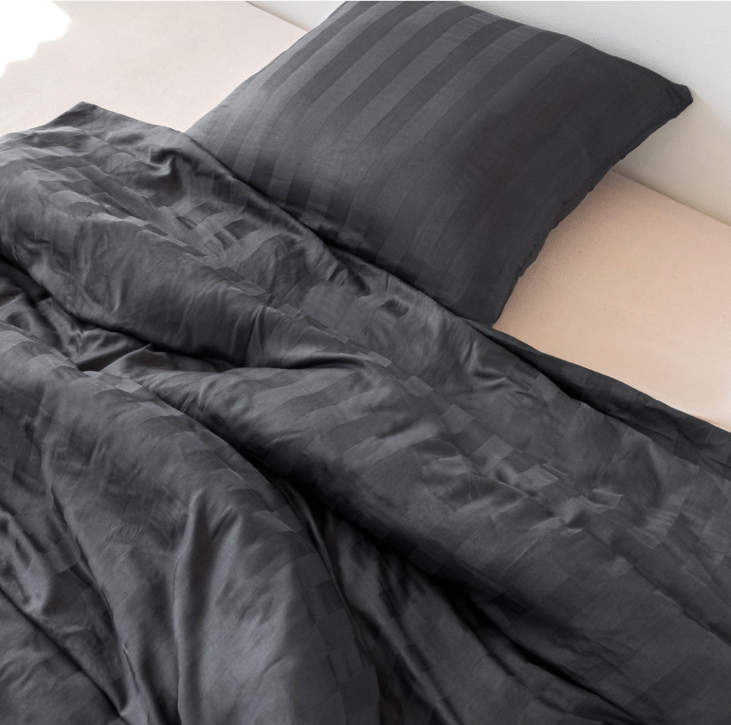 Bambu satin påslakansset, kolgrå, 140x200 - 63x60