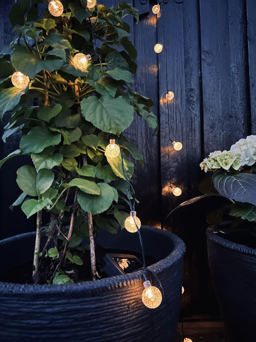 Ljusslinga Bella med 20 lampor – Solceller