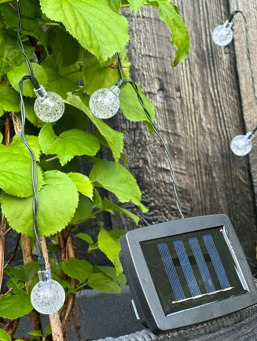 Ljusslinga Bella med 20 lampor – Solceller
