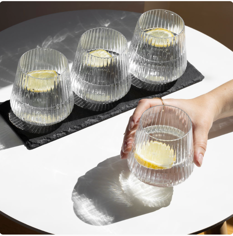 Eleganta plastglas för vardag och fest - 4 st