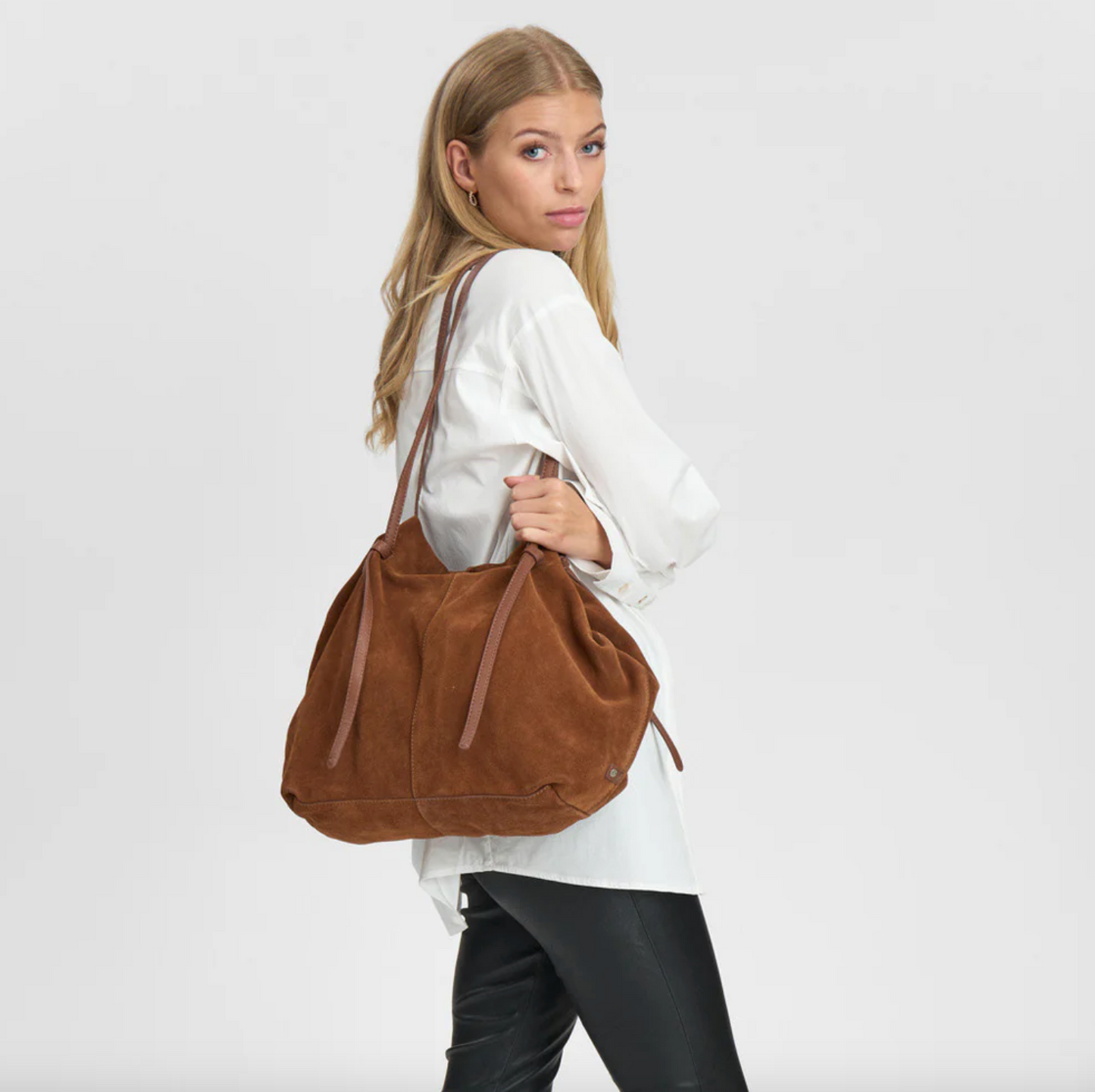 Vacker mockashopper - Cognac