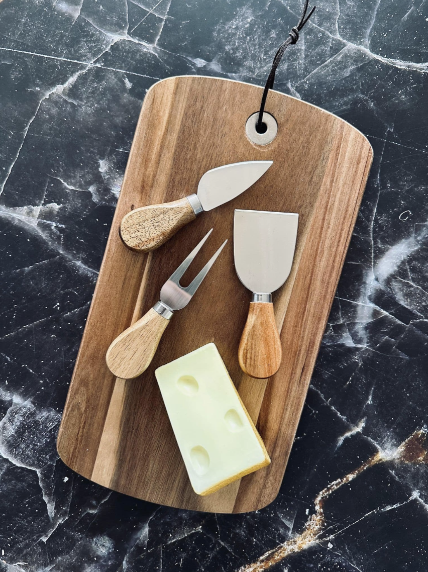 Skärbräda med ostknivar - Perfekt för tapas