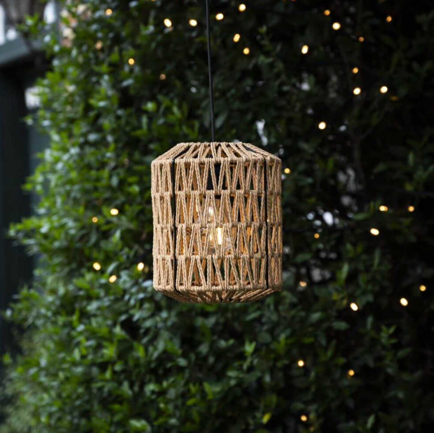 LED-lampa på batterier med timerfunktion