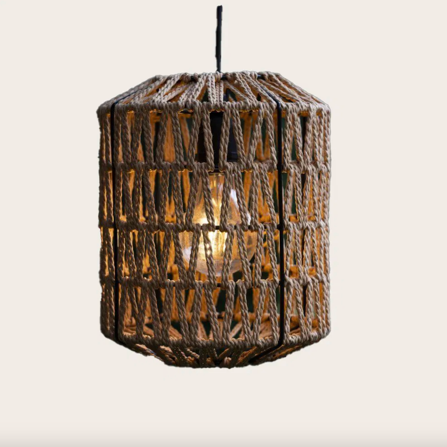 LED-lampa på batterier med timerfunktion