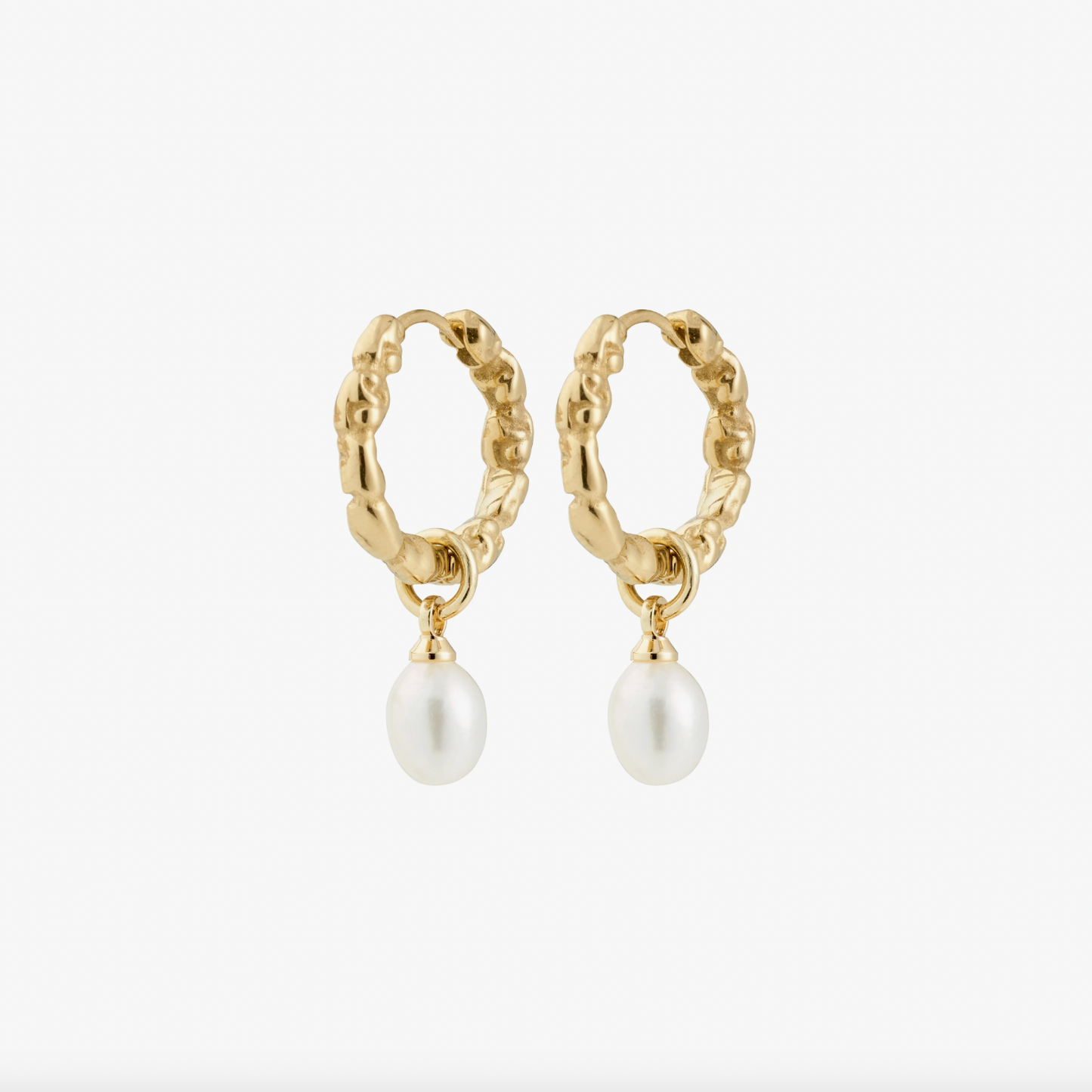 Örhängen med sötvattenspärlor