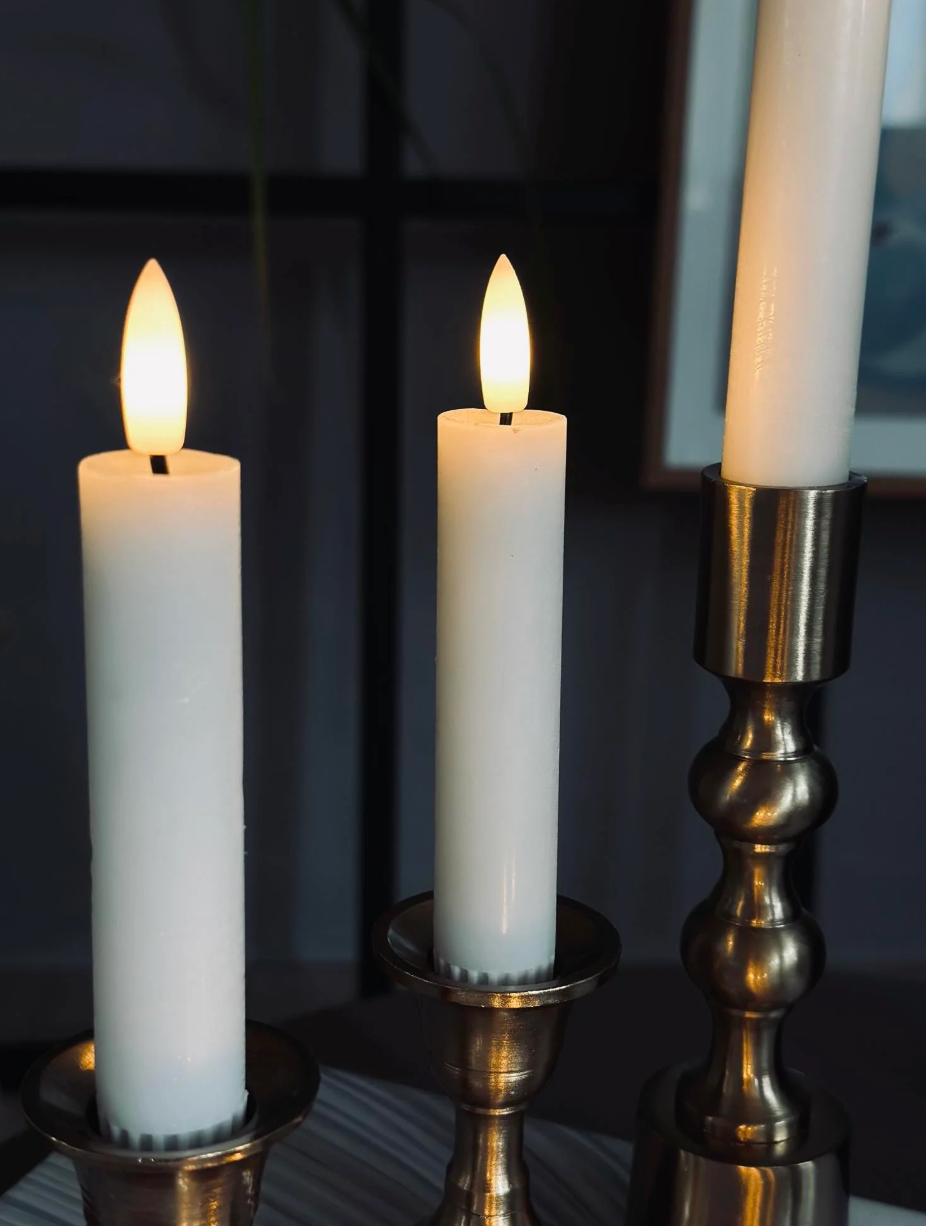 Vita Stearinljus 2 st. - Flera storlekar