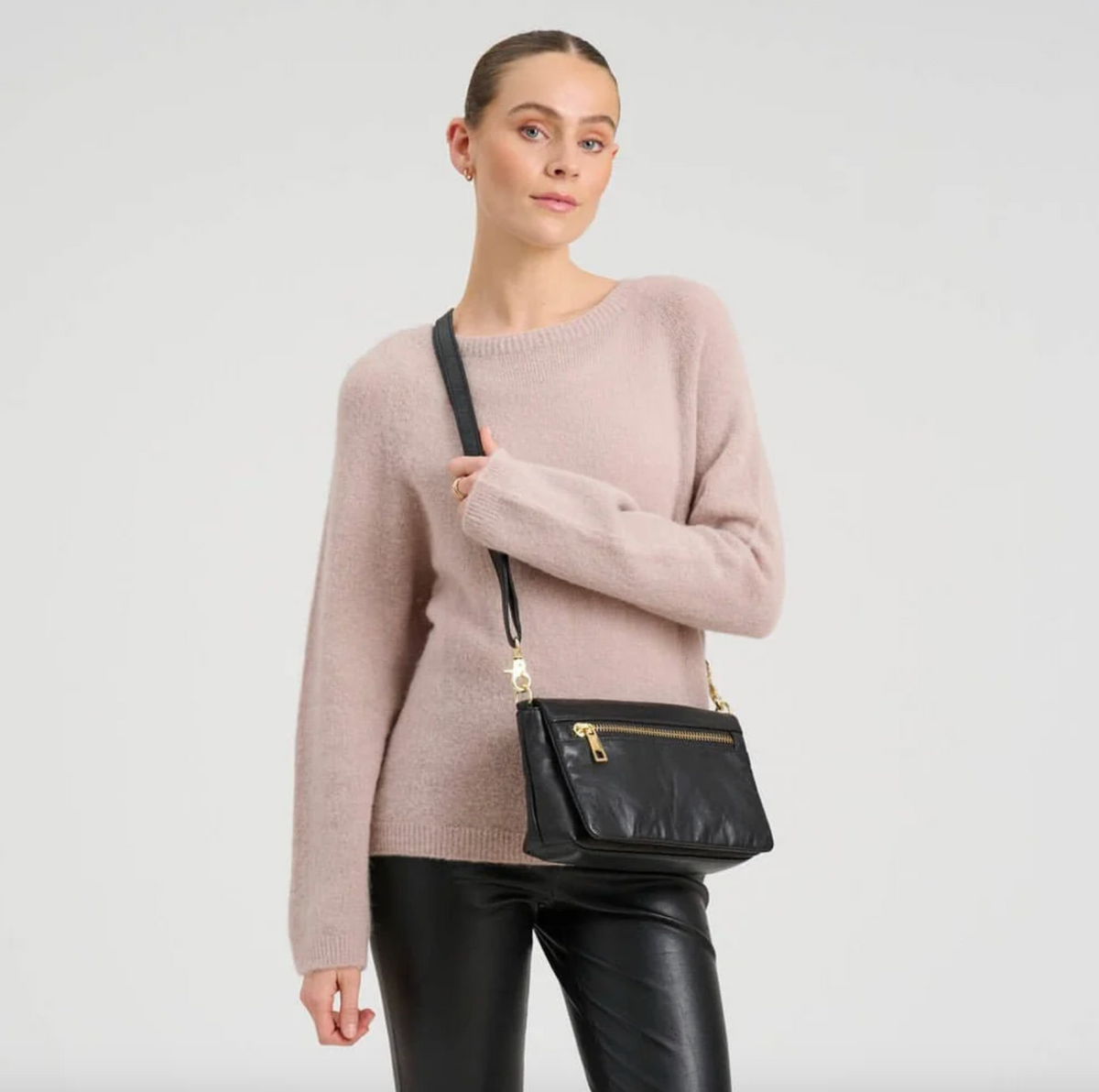 Crossover Powerfield - black/gold
