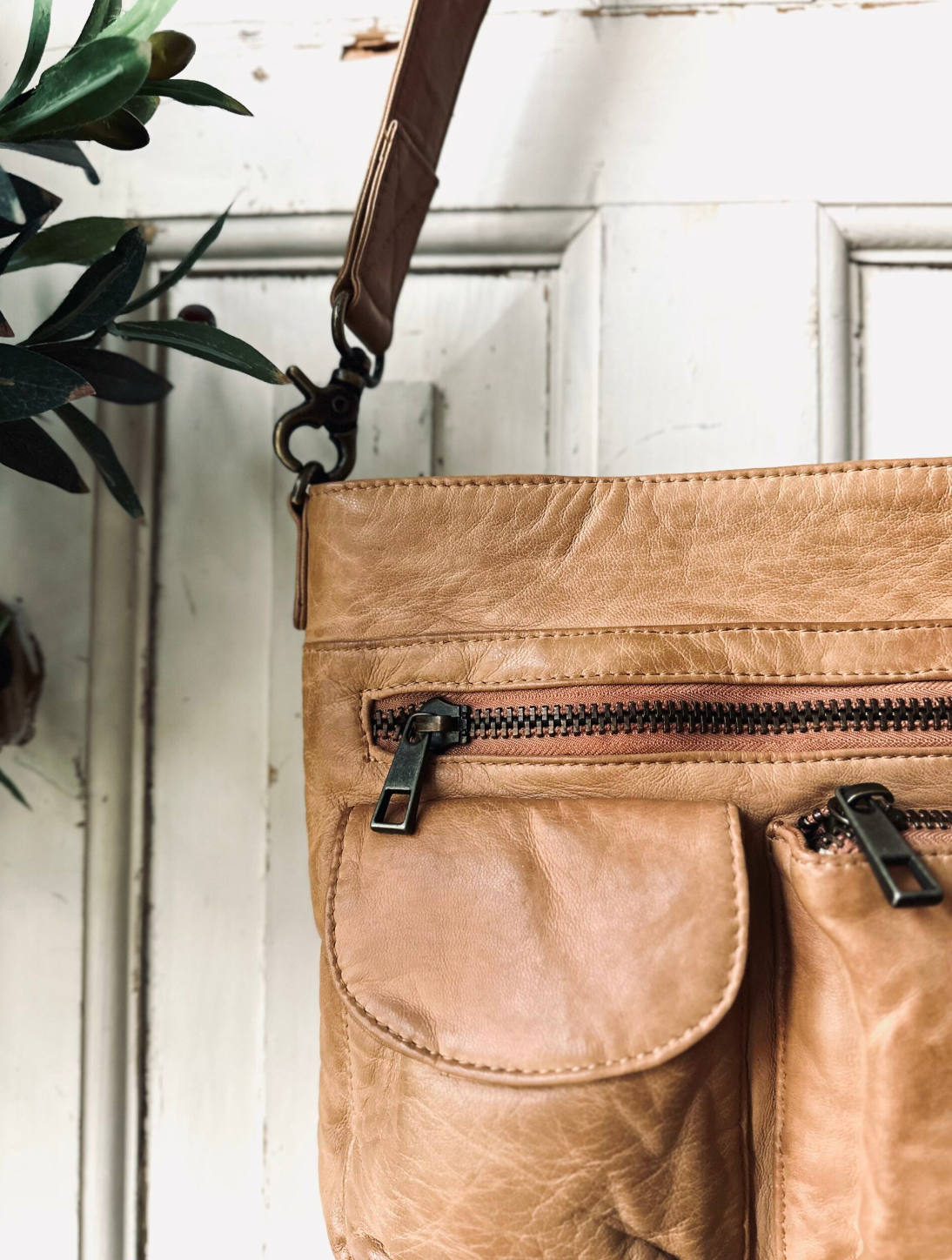 Crossbody Camel – Ultra mjuk