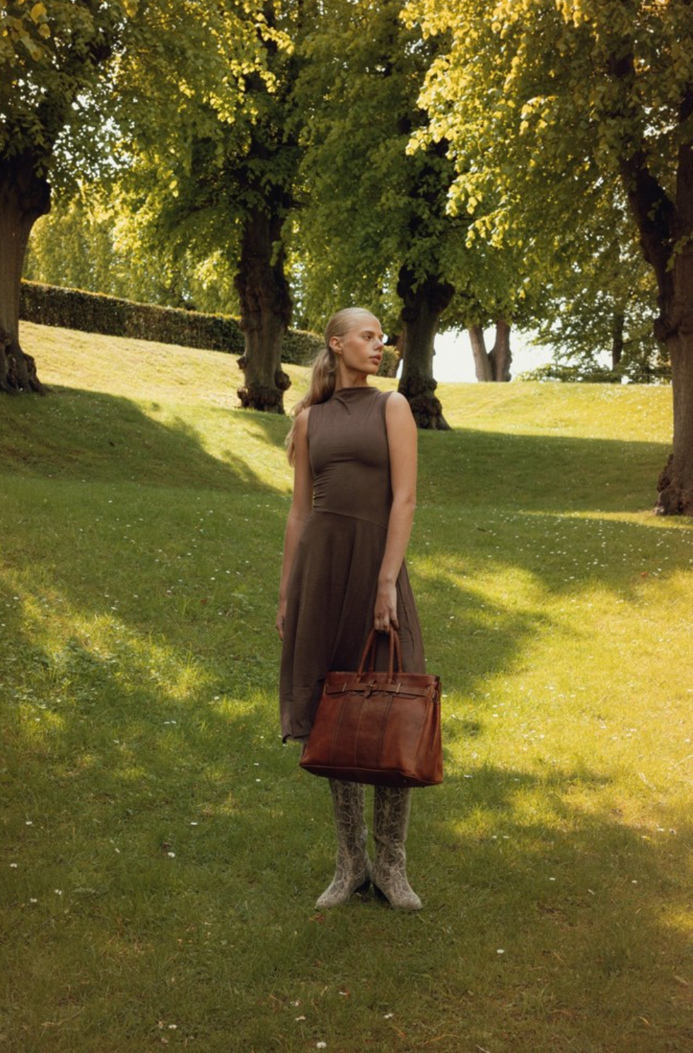 Arbetväska Mada Stor valnöt