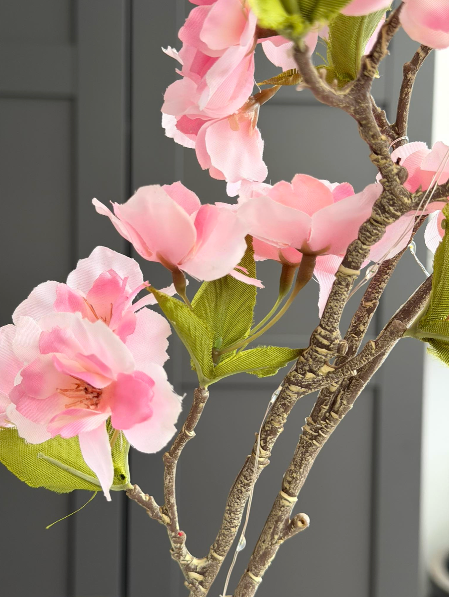 Körsbärsgren med ljus - Rosa
