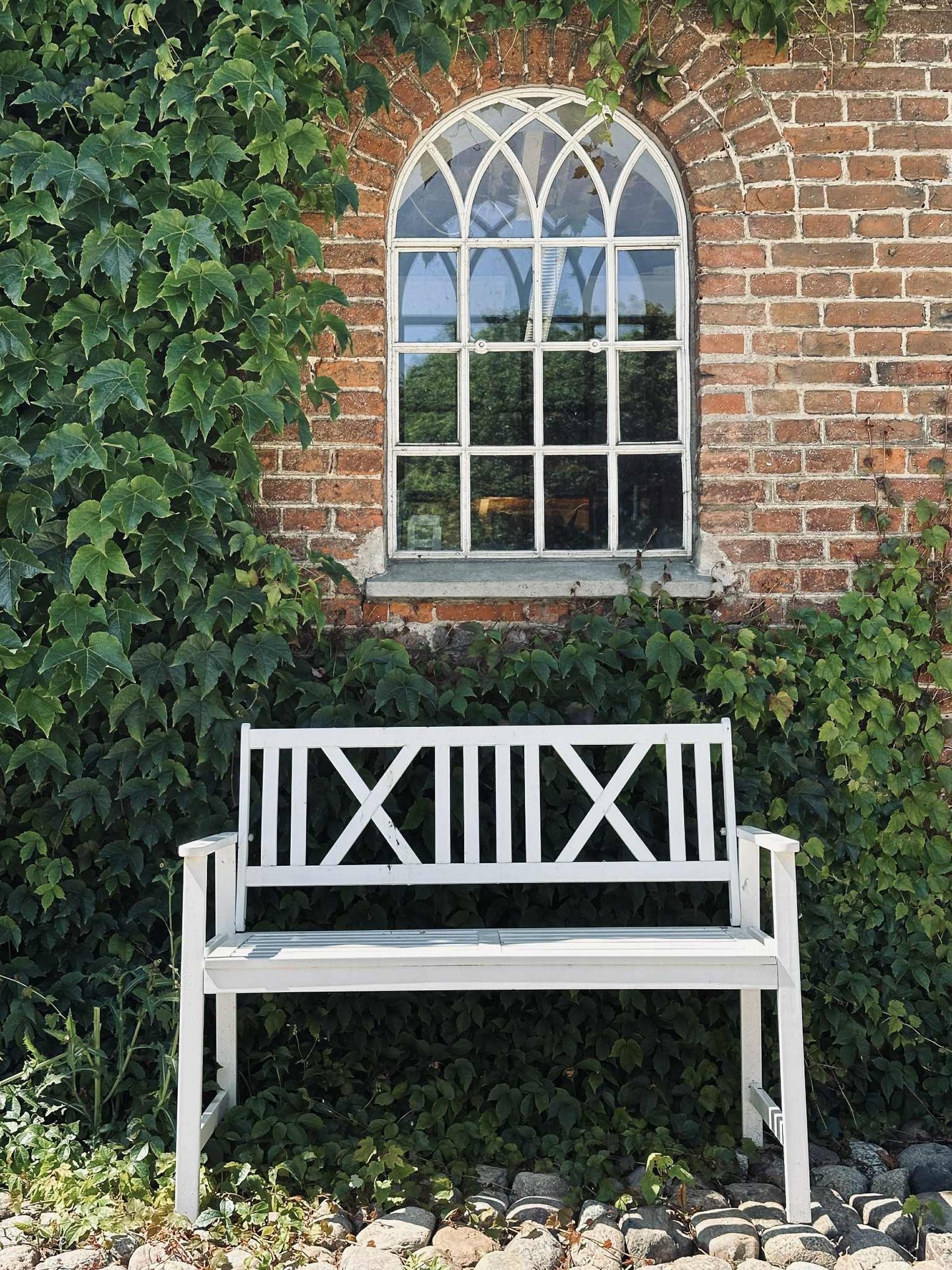 Trädgårdsbänk för 2 personer