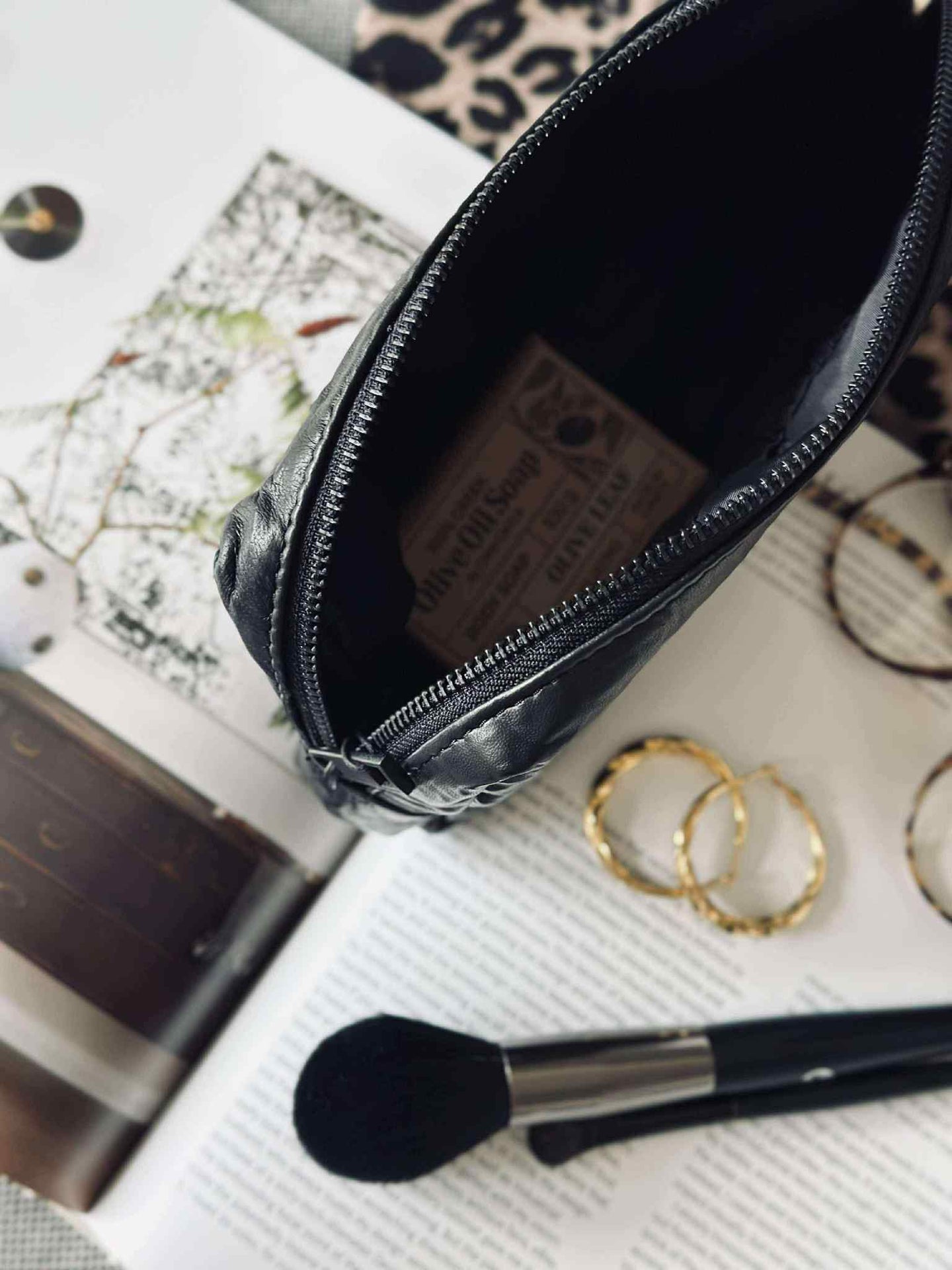 Sminkväska - Svart / svart