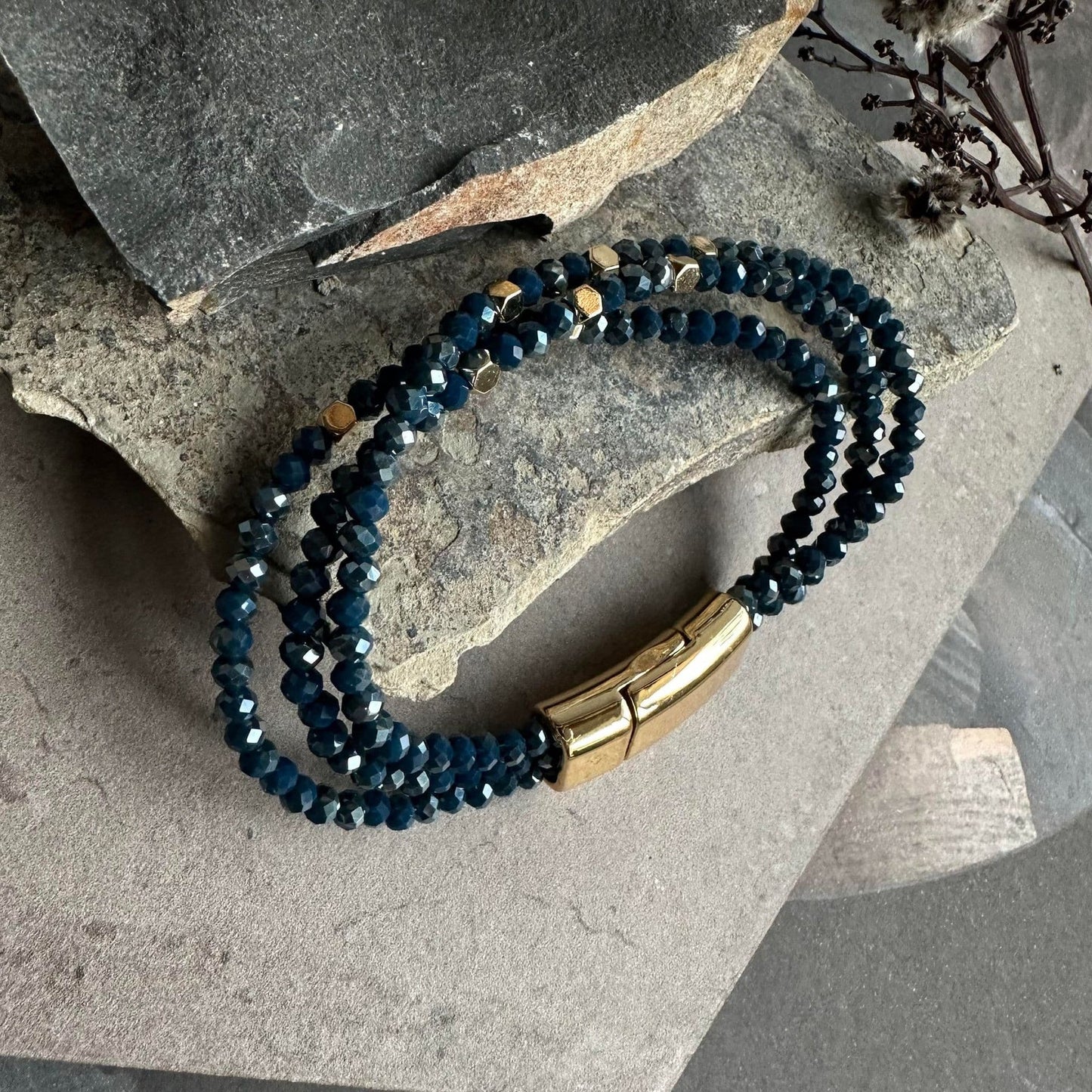 Armbånd Ea - Mørk blå - VIAMAJA.DK