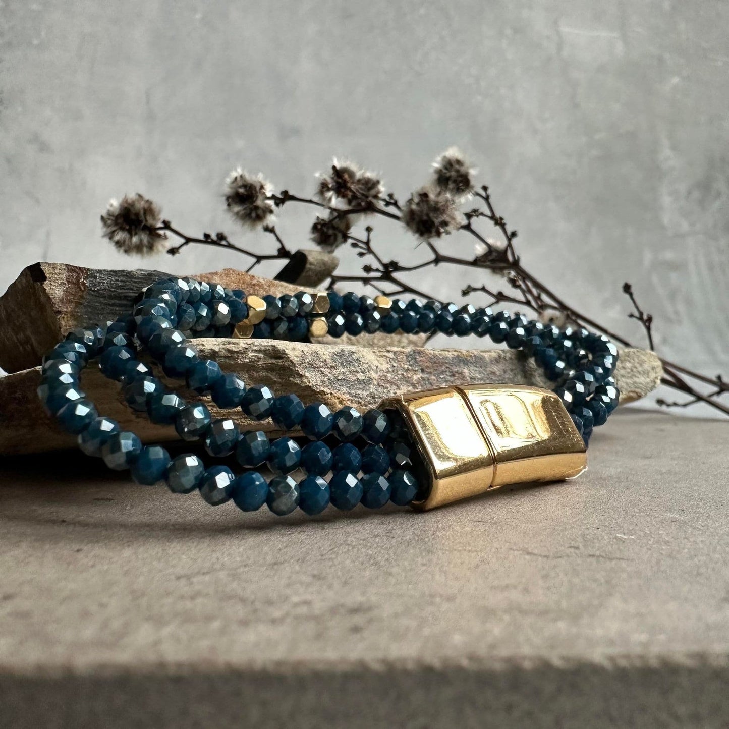 Armbånd Ea - Mørk blå - VIAMAJA.DK