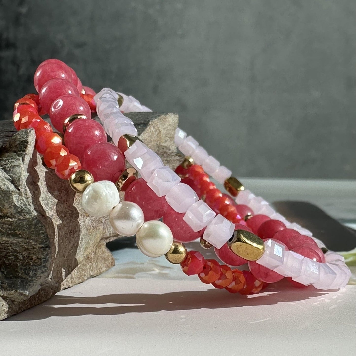 Armbånd GISELE Coral – Sæt med 3 stk - VIAMAJA.DK